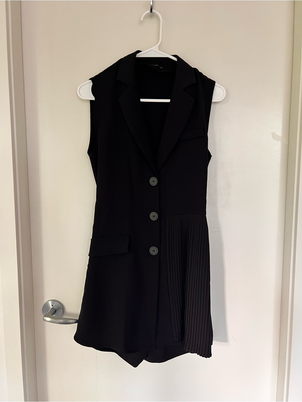 Zara Black Sleeveless Pleated Blazer Dress/Shorts